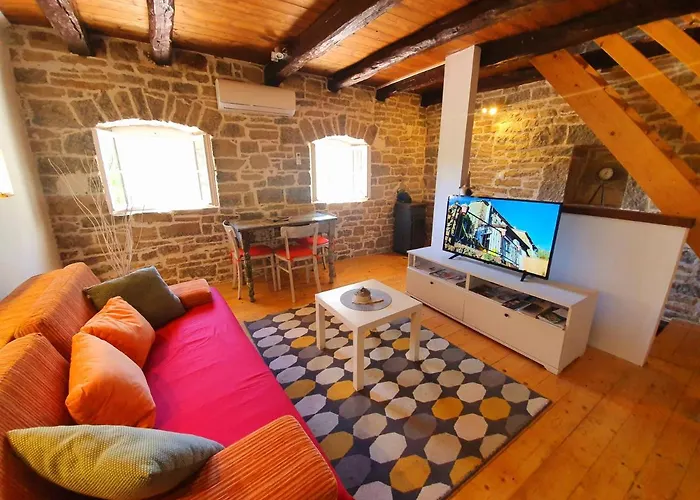Casa Leonarda, Old Authentic Istrian Stone House Near Motovun, Central Istria