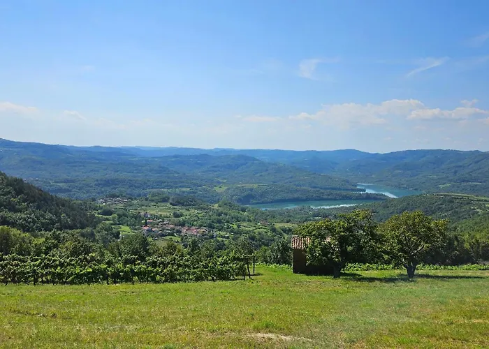 Casa Leonarda, Rustic Istrian Stone House, Nature, Peace And Hilltop Views, Near Motovun