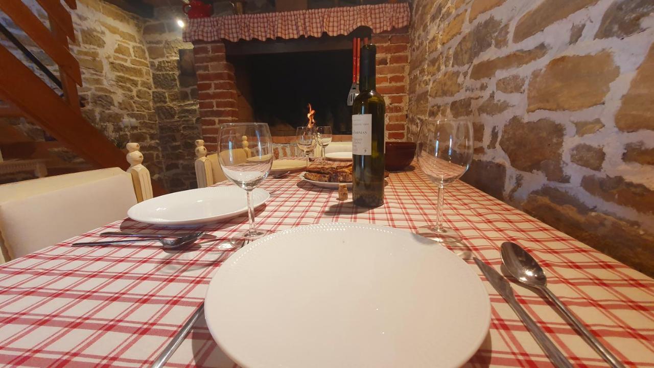 Holiday home Casa Leonarda, Old Authentic Istrian Stone House Near Motovun, Istria *