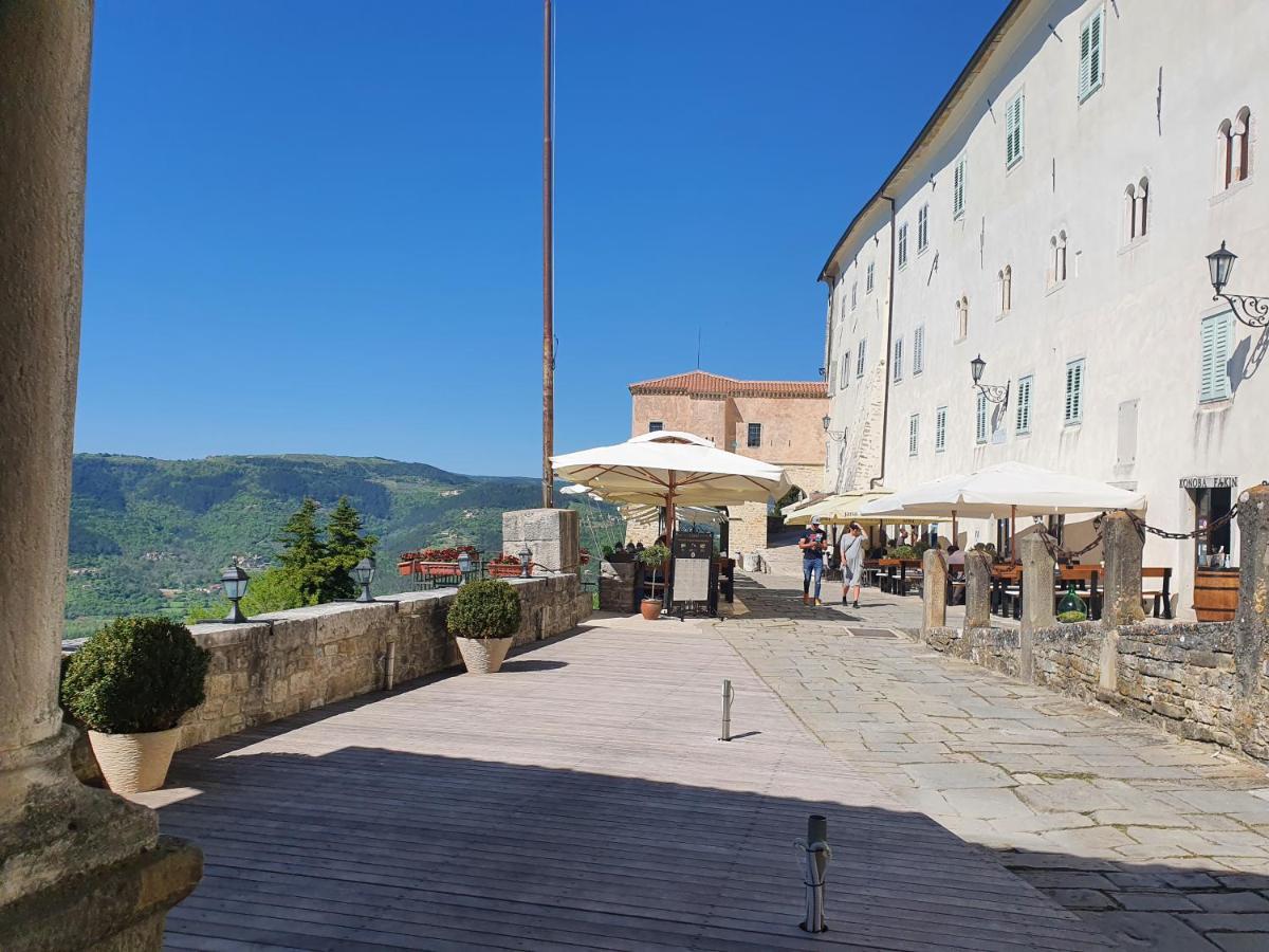 Casa Leonarda, Rustic Istrian Stone House, Nature, Peace And Hilltop Views, Near Motovun