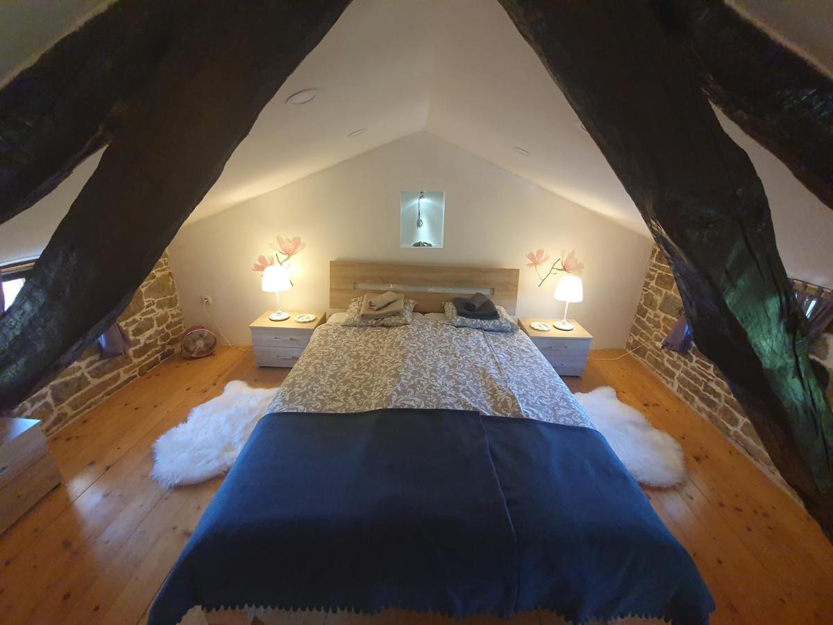 Casa Leonarda, Old Authentic Istrian Stone House Near Motovun, Istria Holiday home