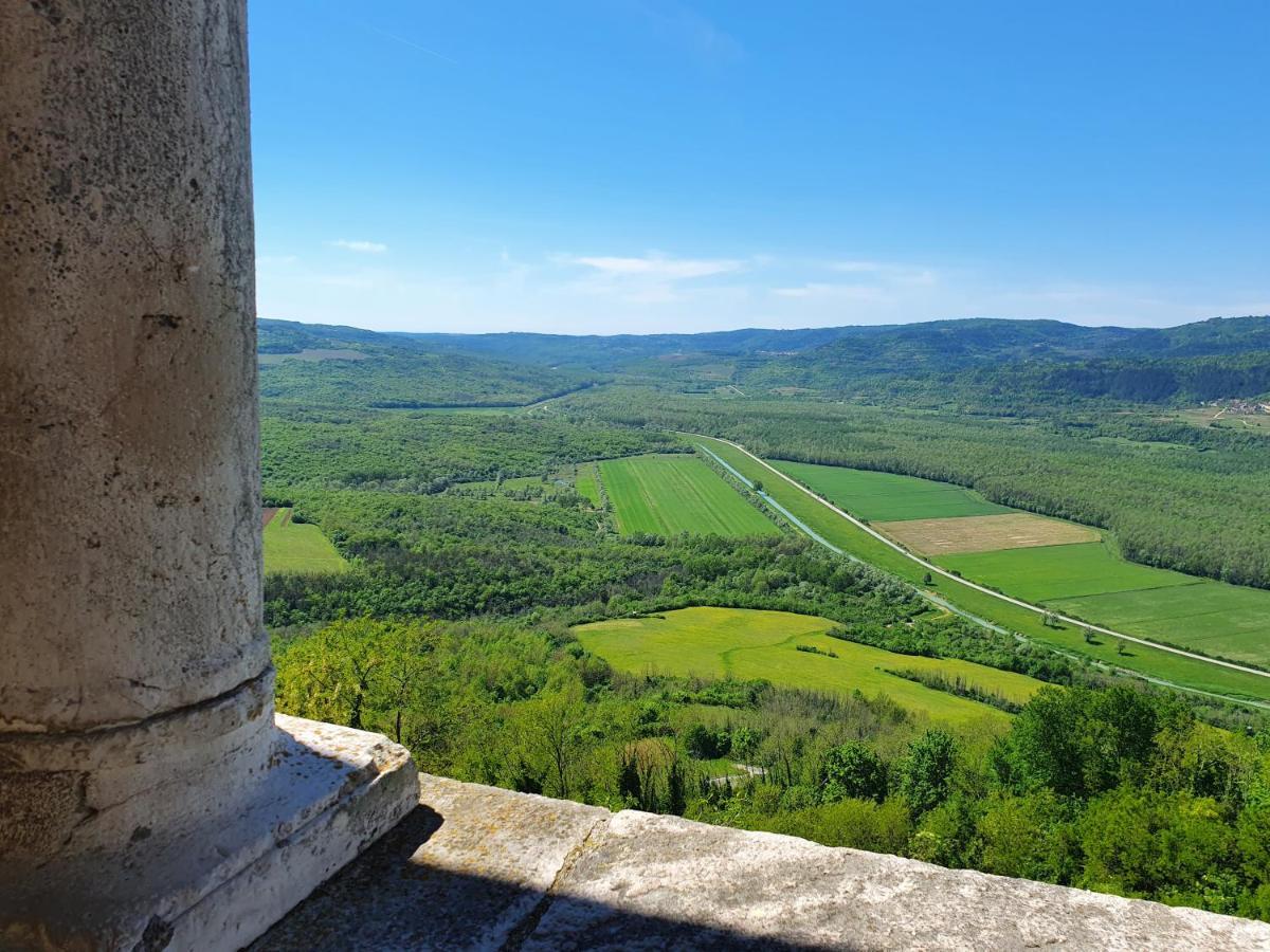 Holiday home Casa Leonarda, Old Authentic Istrian Stone House Near Motovun, Istria Zamask