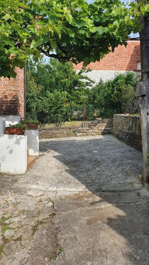 Holiday home Casa Leonarda, Old Authentic Istrian Stone House Near Motovun, Istria *