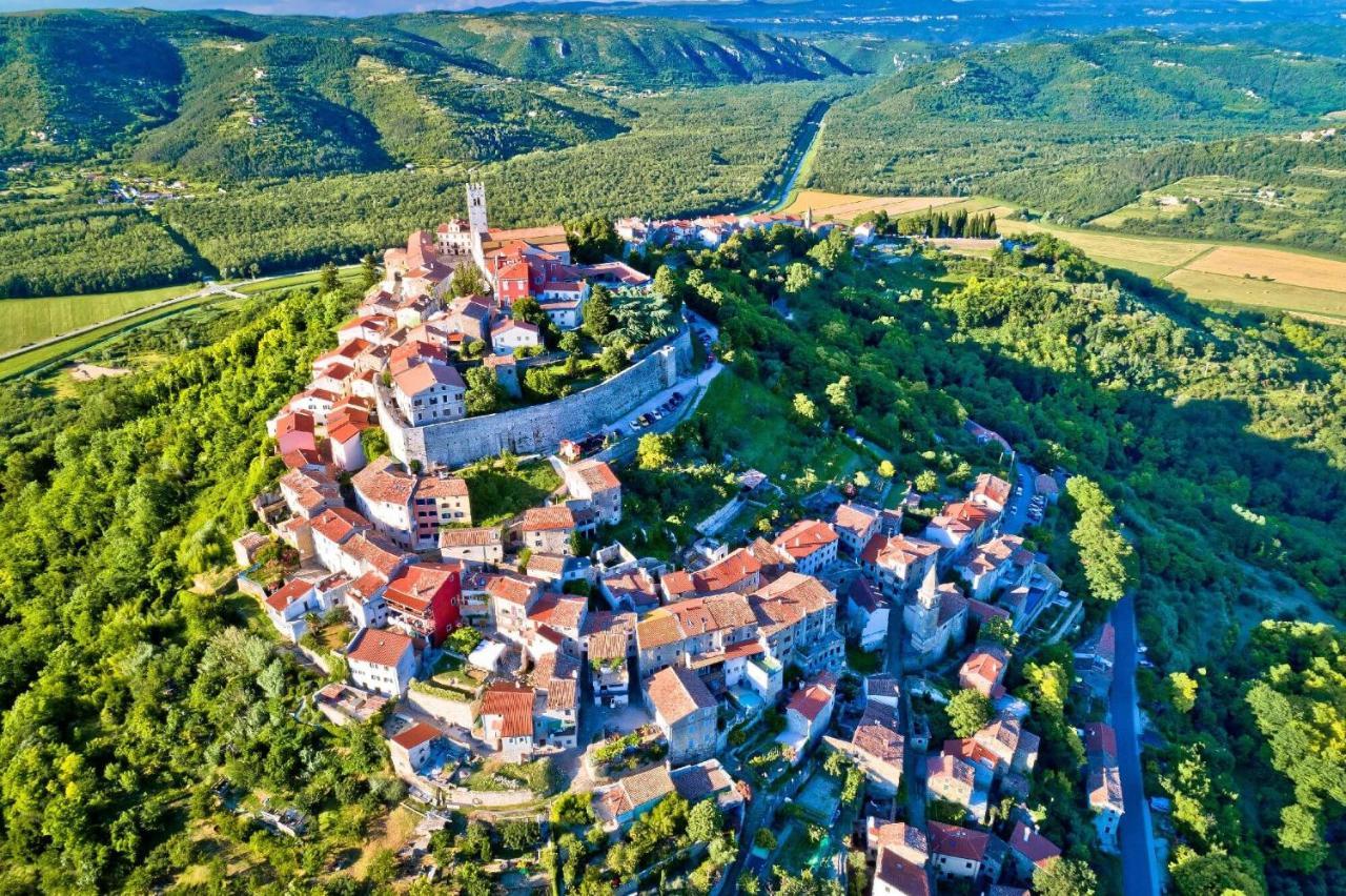 Casa Leonarda, Rustic Istrian Stone House, Nature, Peace And Hilltop Views, Near Motovun Zamask