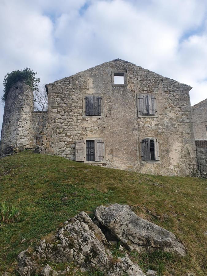 Casa Leonarda, Old Authentic Istrian Stone House Near Motovun, Istria *