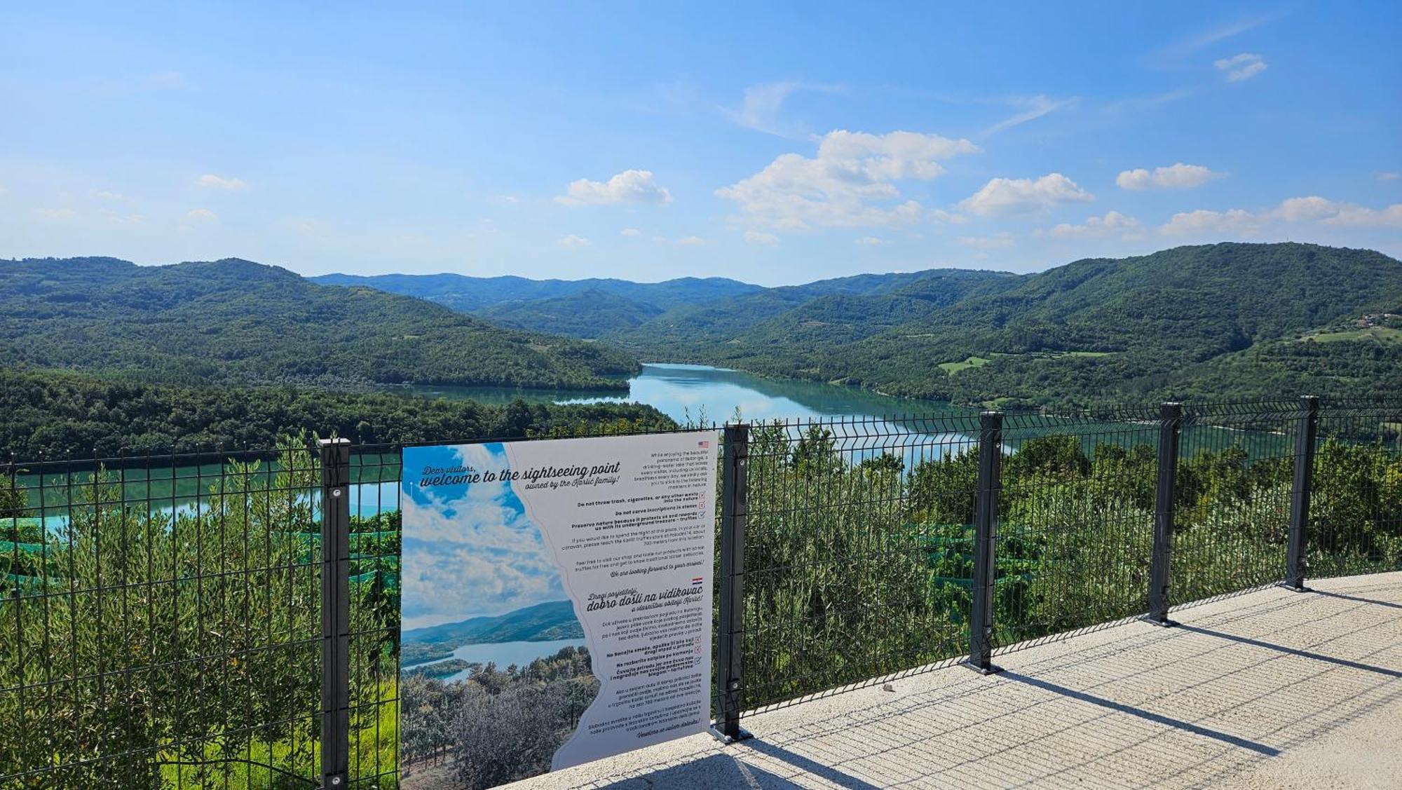 Holiday home Casa Leonarda, Old Authentic Istrian Stone House Near Motovun, Istria Zamask